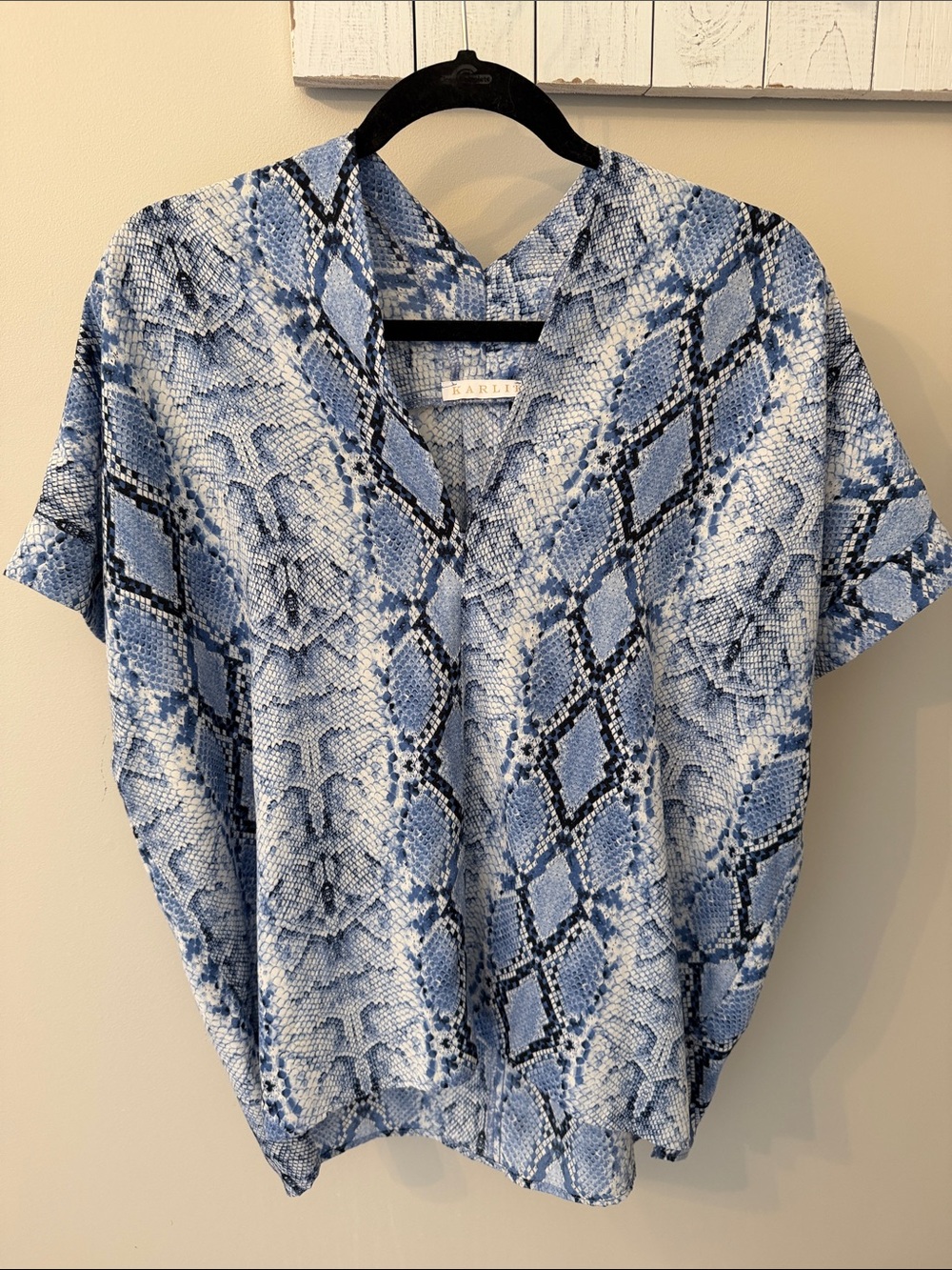 Karlie Light Blue Snake-Print Short Sleeve Blouse